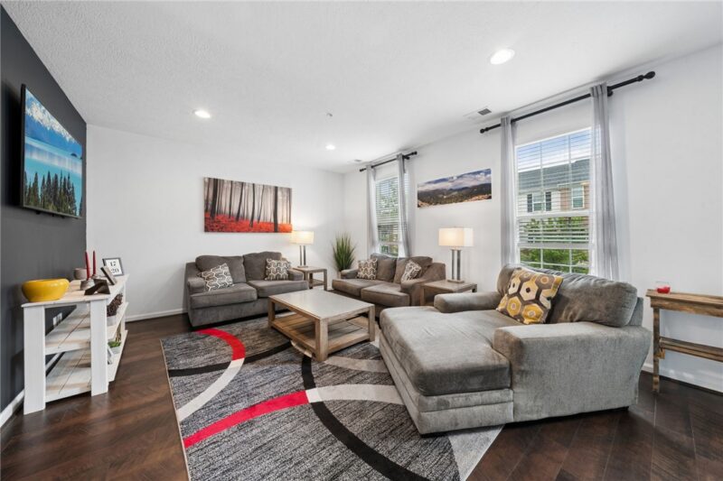 1803 Pointe View Dr — photo 4