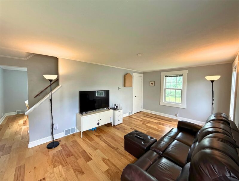 406 Opre Avenue — photo 4