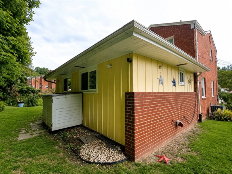 919 Millerdale St — photo 4