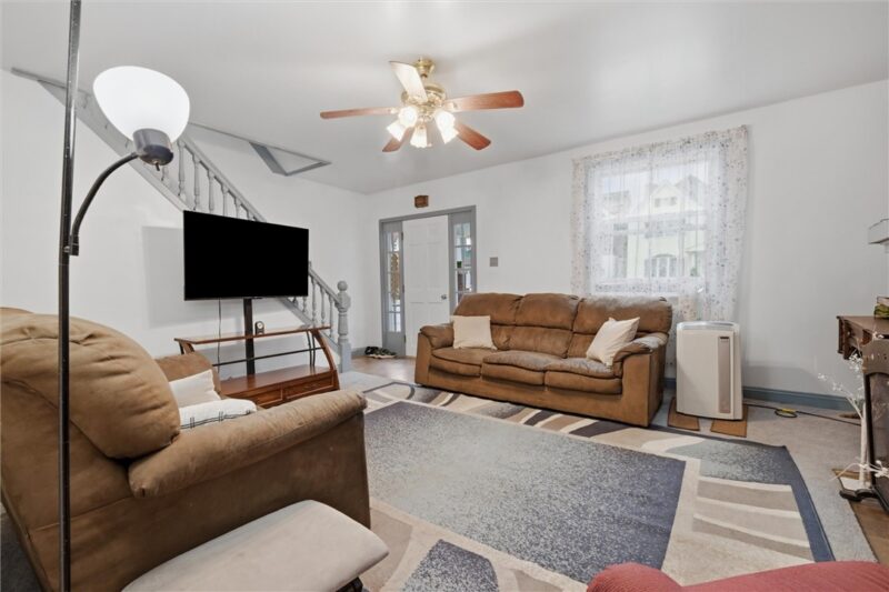 145 Jefferson Ave — photo 4