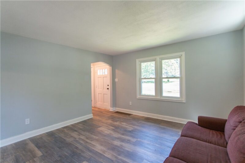 523 Western Avenue — photo 3