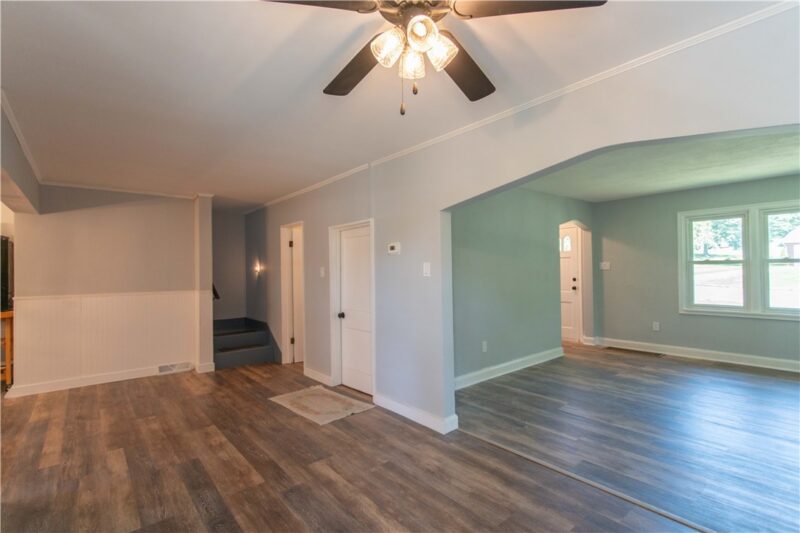523 Western Avenue — photo 7