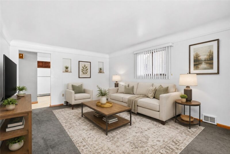 34 Westmoreland Dr. — photo 2