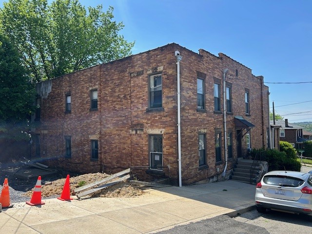 2201 Hawthorne Avenue — photo 4