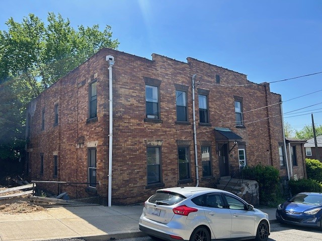 2201 Hawthorne Avenue — photo 5