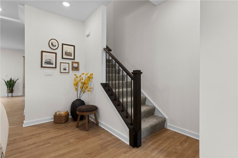 1608 Canterbury 216B — photo 7