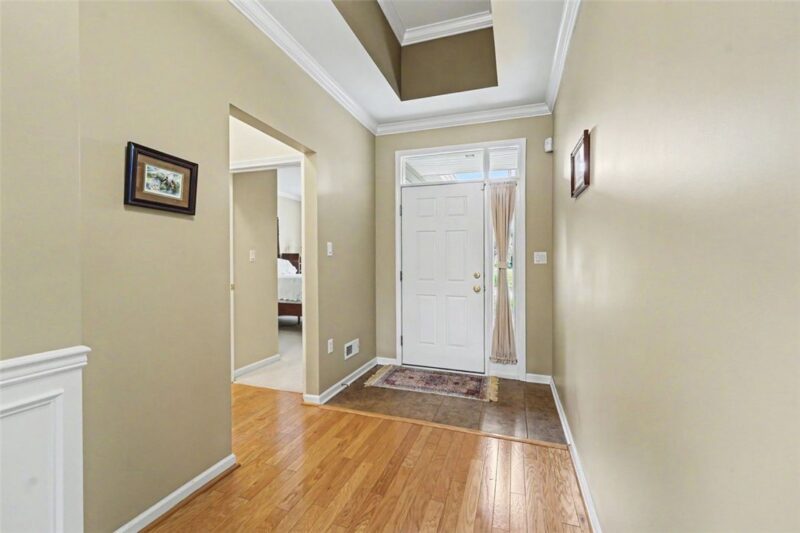 533 Pioneer Ln — photo 2