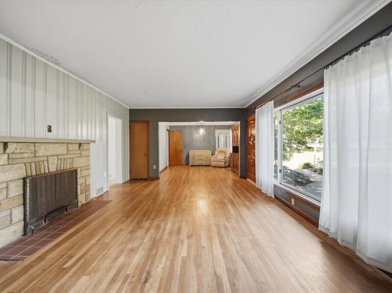 142 Center Grange Rd — photo 5