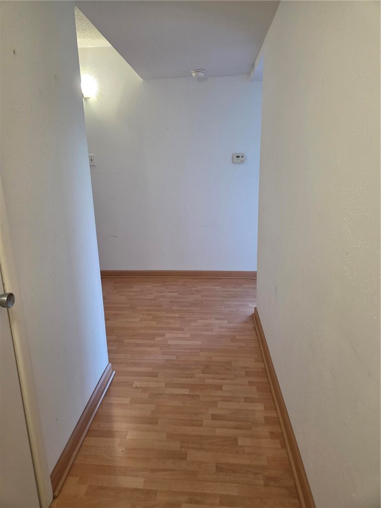 2120 Greentree Road 102E — photo 4