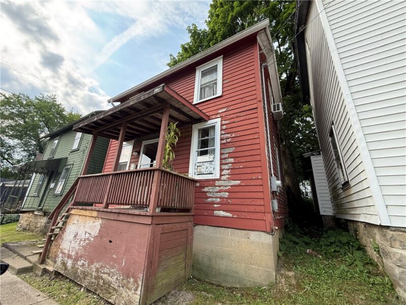 1345 New St — photo 2