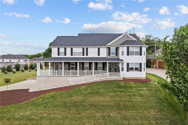 603 Oak Tree Ct