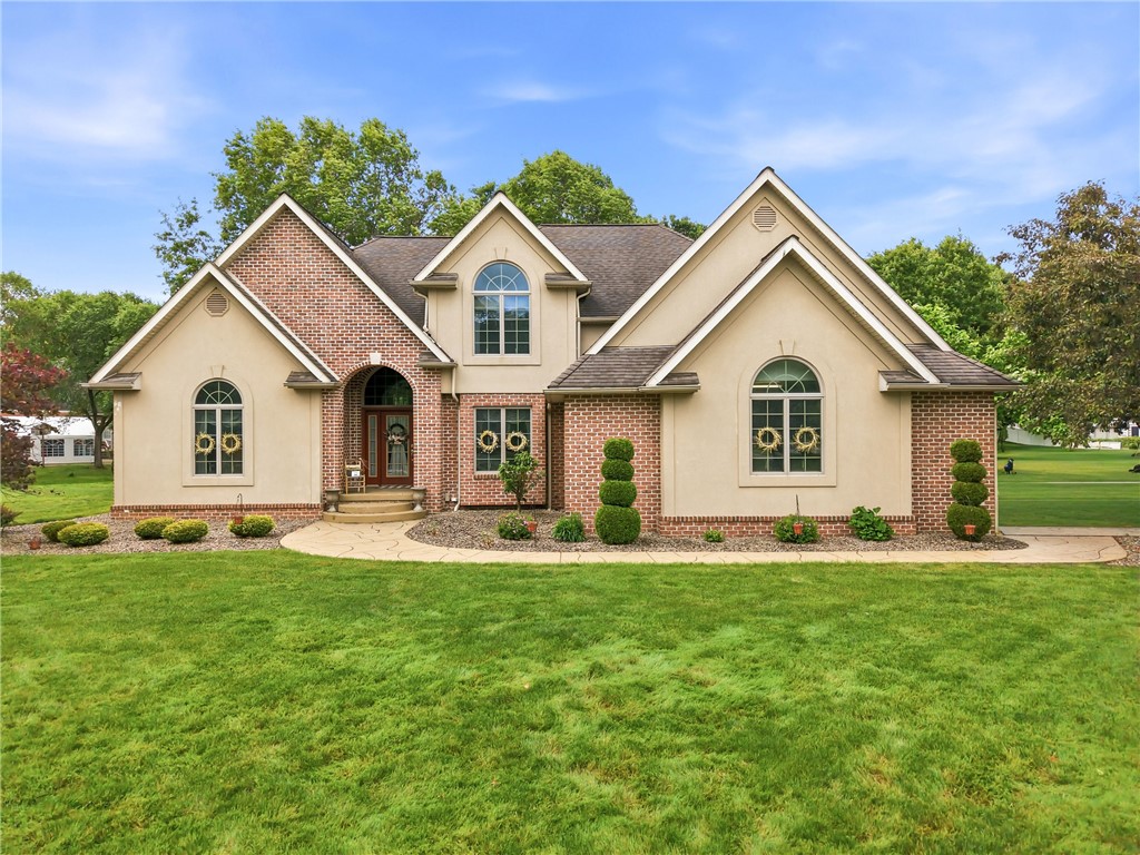 982 Lexington Dr — photo 1