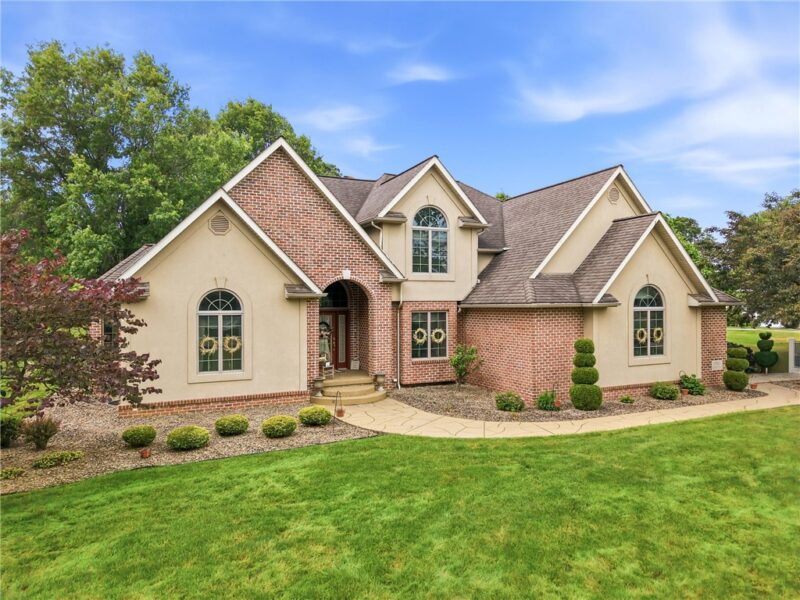 982 Lexington Dr — photo 2
