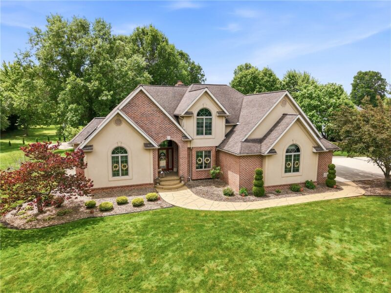 982 Lexington Dr — photo 3