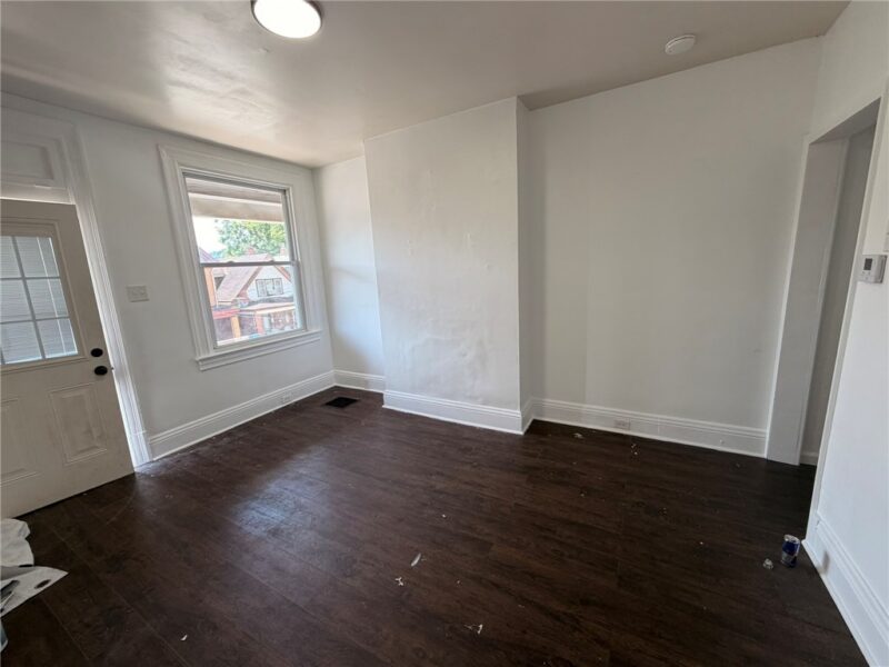 340-342 Kenney Ave — photo 2