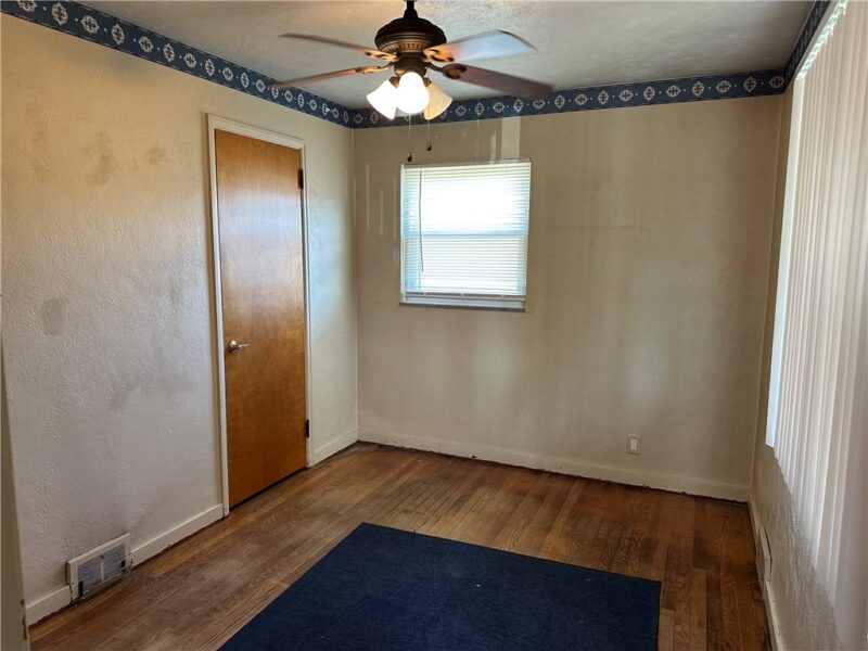 1311 Athalia Avenue — photo 6