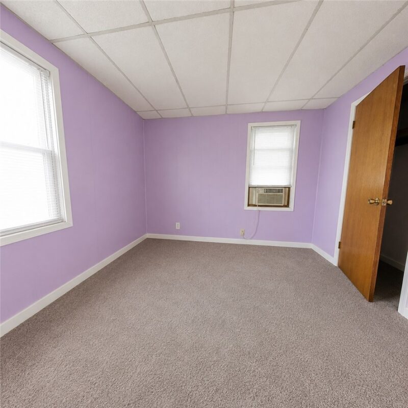 107 E 1st Ave — photo 5