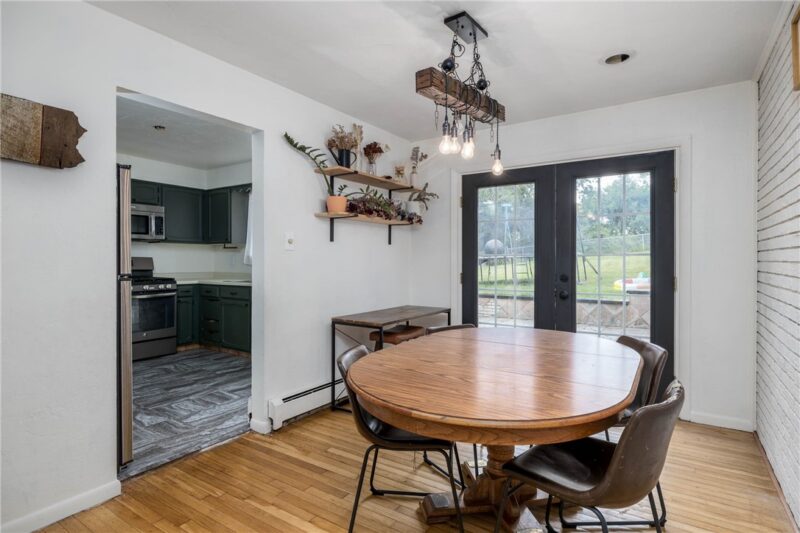 810 Summerlea Ave — photo 6