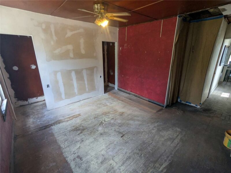 46 S Railroad St — photo 5