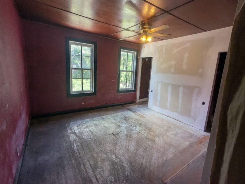 46 S Railroad St — photo 6