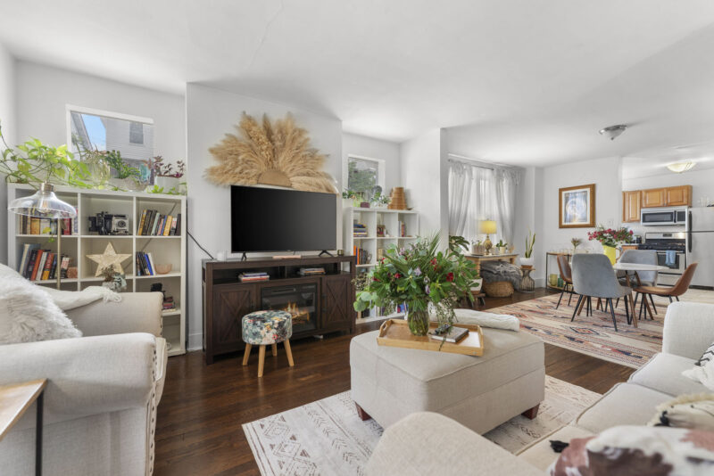3031 Pinehurst Ave — photo 3
