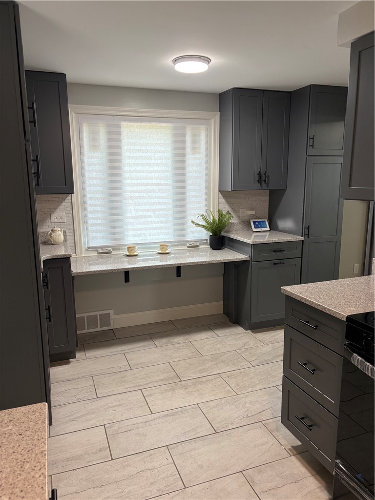 610 Thorn St — photo 5