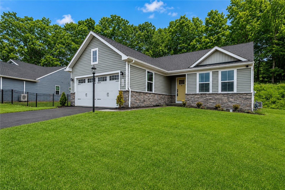 424 Dogwood Court — photo 1