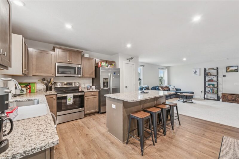 424 Dogwood Court — photo 8