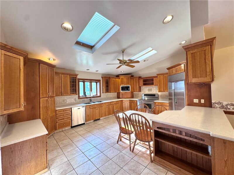 1501 W State St — photo 8