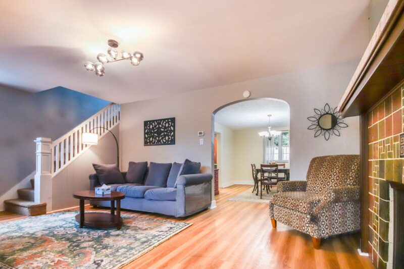 3951 Beechwood BOULEVARD — photo 3