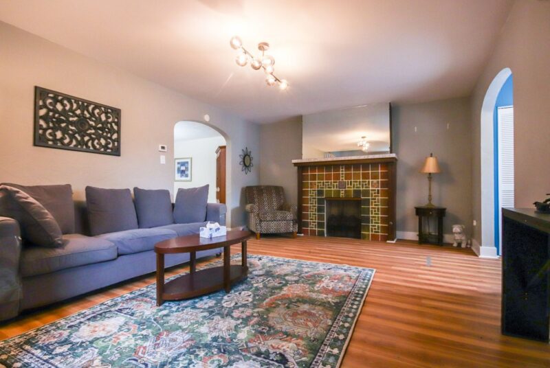 3951 Beechwood BOULEVARD — photo 5