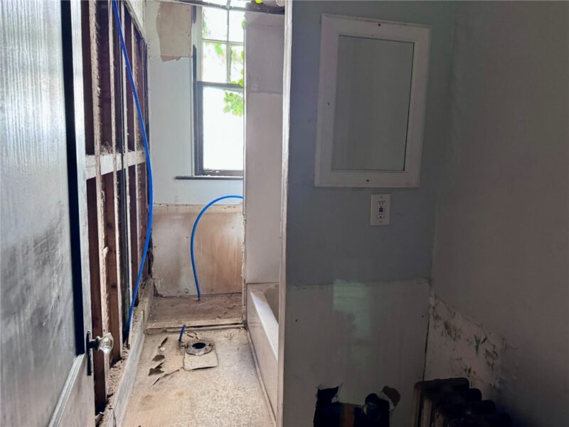 430 Brownsville Rd — photo 8
