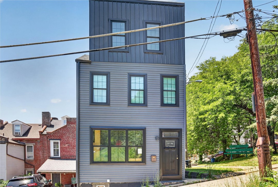 1504 Boyle St — photo 1