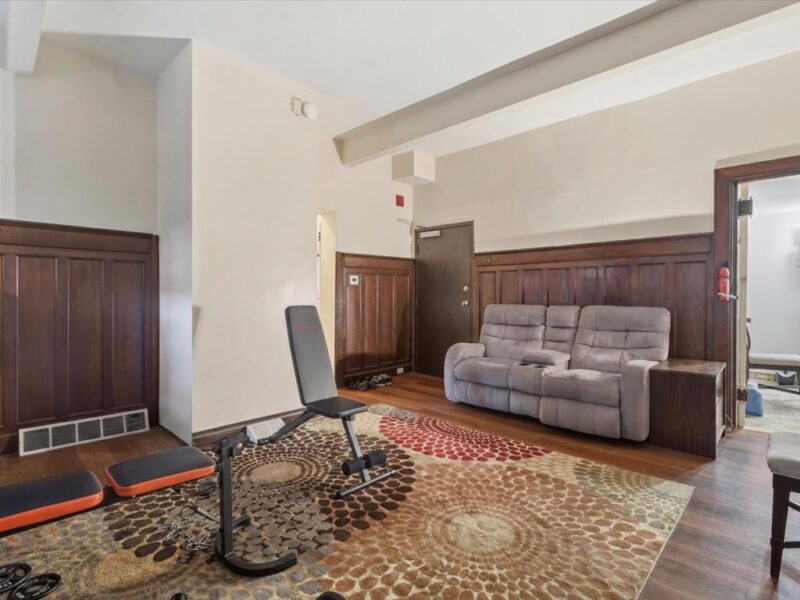 215 S Braddock Ave — photo 8