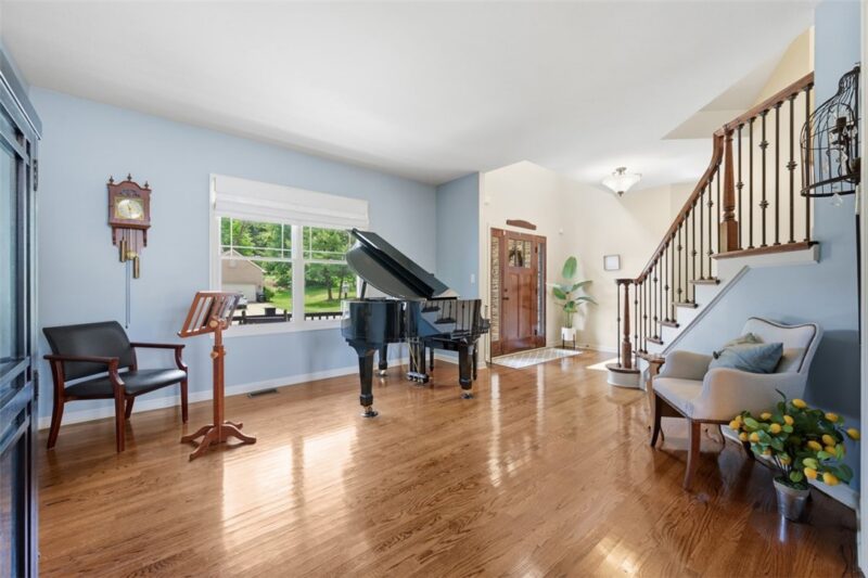 1900 Oakhurst Drive — photo 5