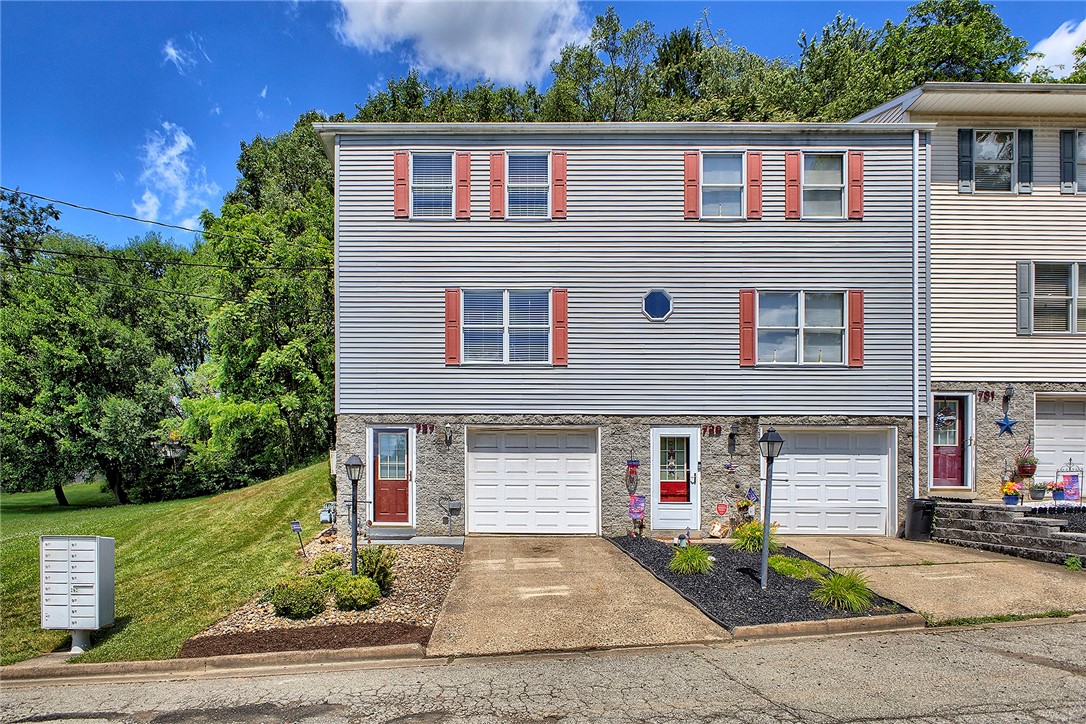727 Dithridge St. — photo 1