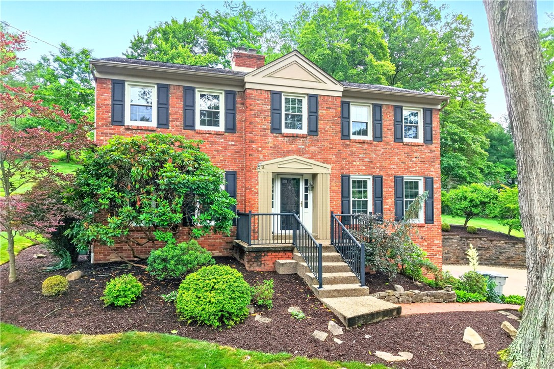 195 Gateshead Dr — photo 1