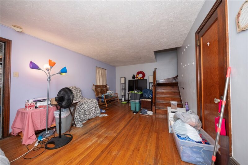 44 Forest Grove Rd — photo 5