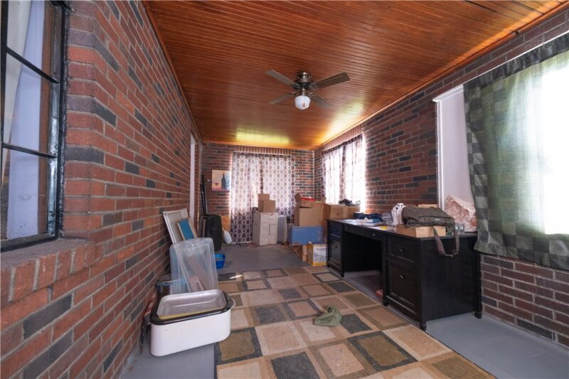 44 Forest Grove Rd — photo 6
