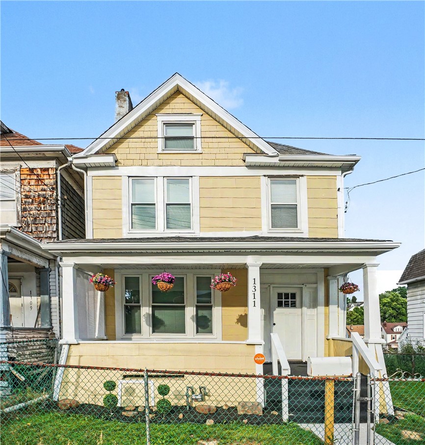 1311 Pirl St — photo 1