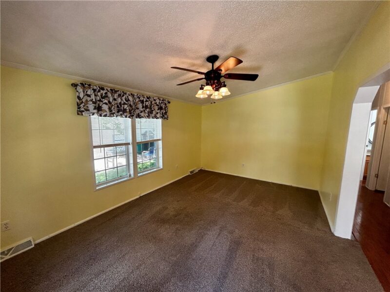 806 Center St — photo 7