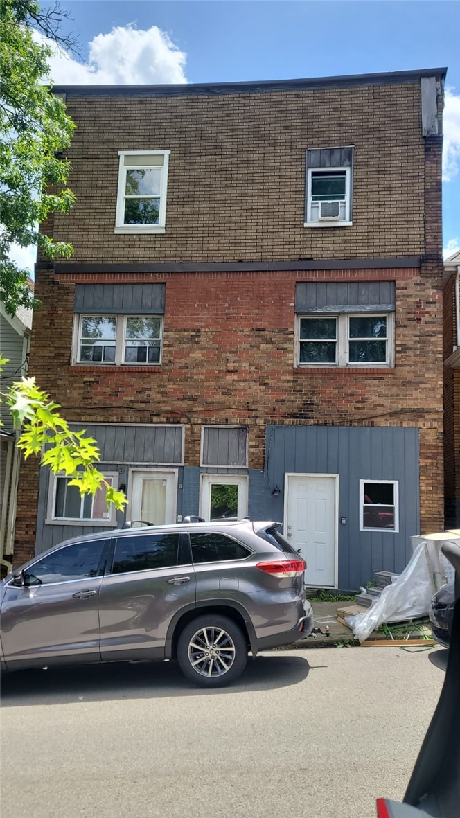 616-618 Montclair St — photo 1