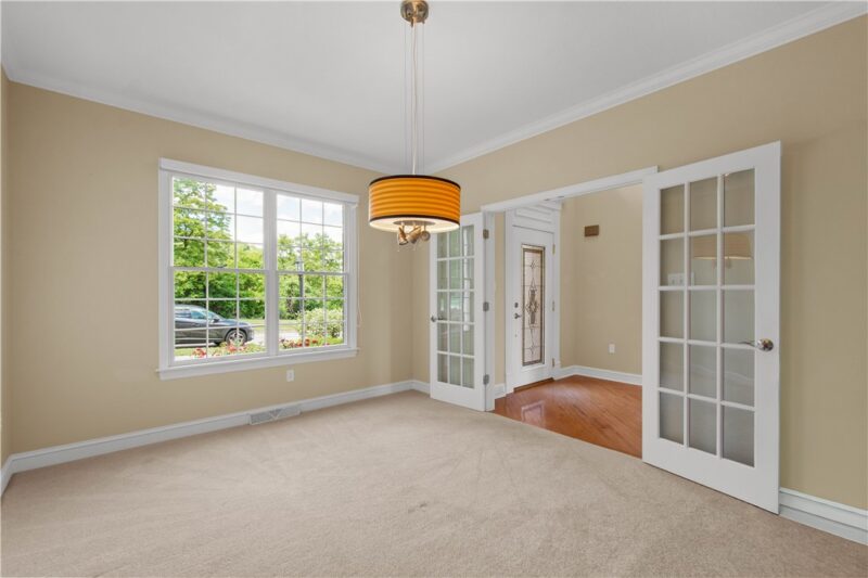 1557 Staunton Dr — photo 5