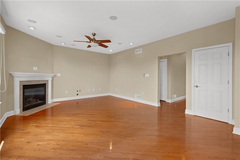 1557 Staunton Dr — photo 8