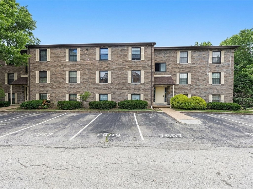 7509 Penn Bridge Ct — photo 1
