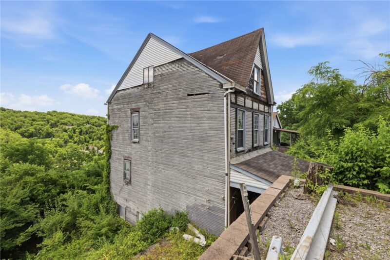 31 Conestoga St — photo 3