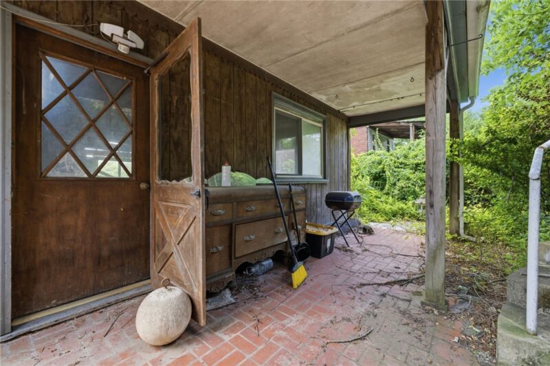 31 Conestoga St — photo 4