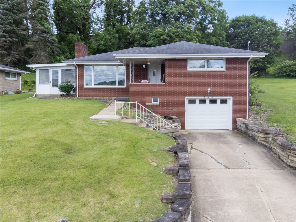648 Birch St — photo 1