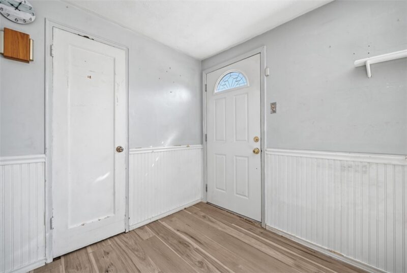 626 Perrilyn St — photo 4