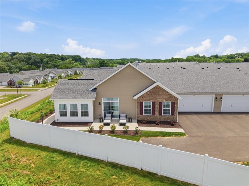 1264 Sandy Ridge Drive — photo 4